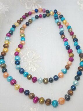 Share Savlano 7-8M Multi Color Freshwater Cultured knotted Natural Pearl Necklac